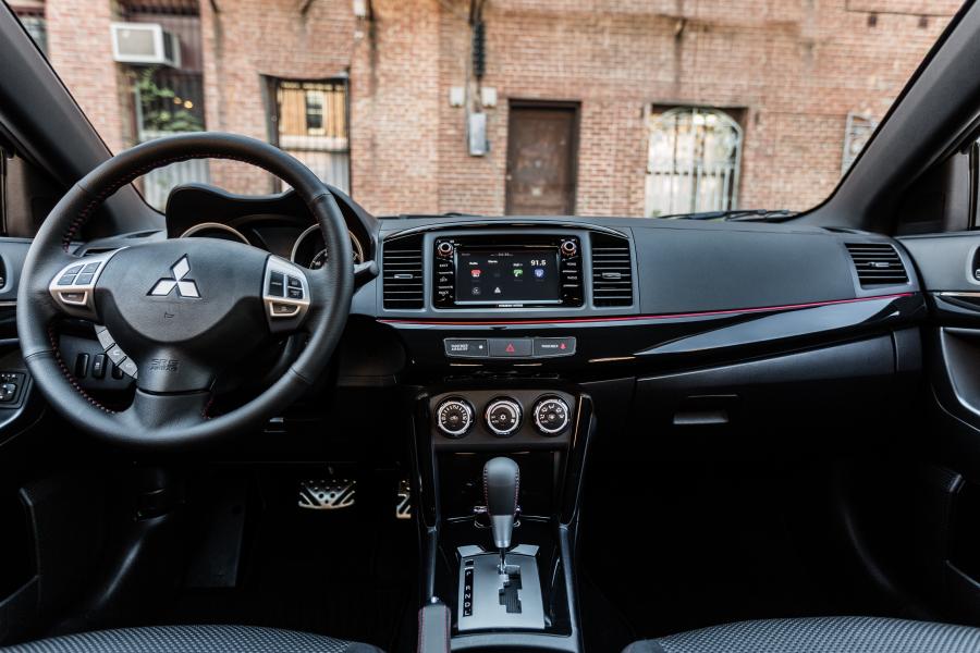 Торпедо Mitsubishi Lancer Limited Edition 2017 года  (NA) (фото 22 из 29)